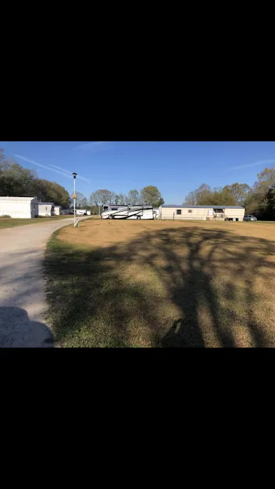 Deerfield Mobile Home & RV Park Picture 8