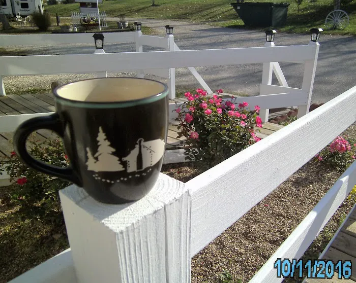 Lamplight Lane RV Resort at Glen Oaks Picture 1