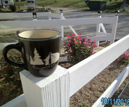 Lamplight Lane RV Resort at Glen Oaks