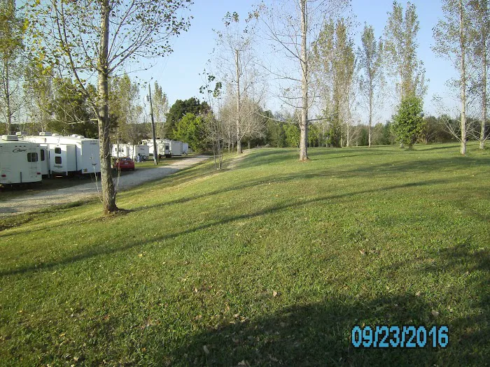 Lamplight Lane RV Resort at Glen Oaks Picture 10