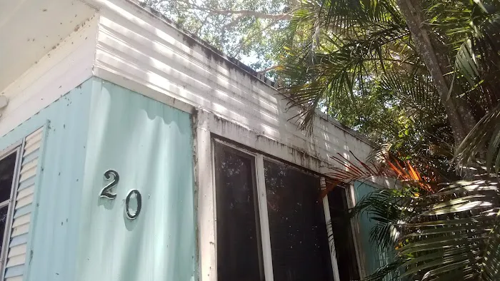 Juno Gardens Mobile Home Park Picture 4