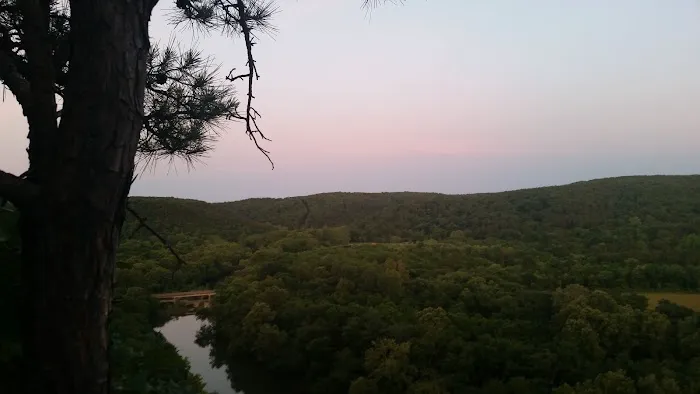 Cave Eddy Campground Picture 10