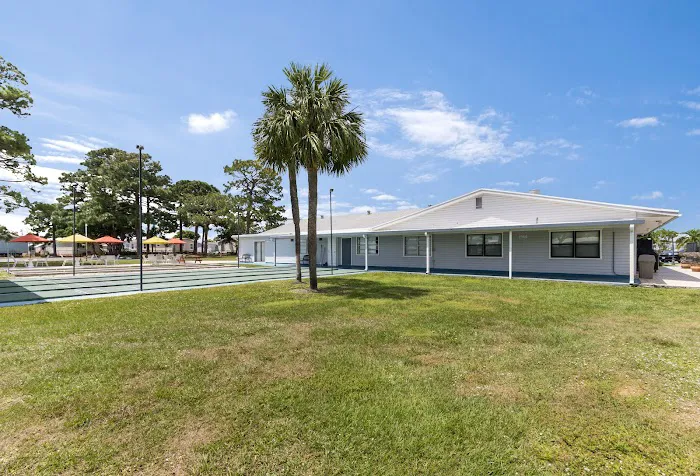 Palm Lake Estates Picture 8