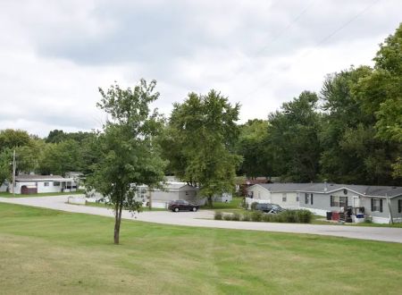 Oak Grove Manufactured Home Community