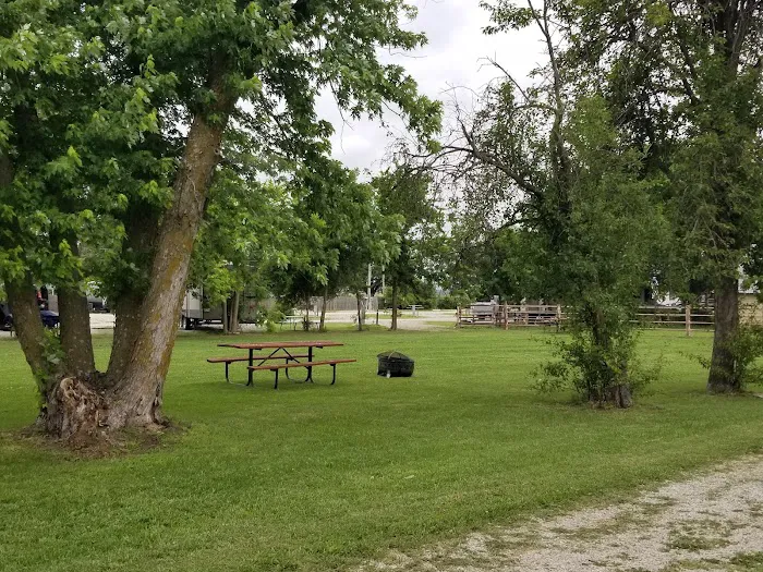Prairie View Campground & RV Park Picture 8