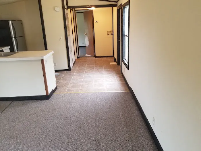 Lakeshore RV & Mobile Home Park Picture 1