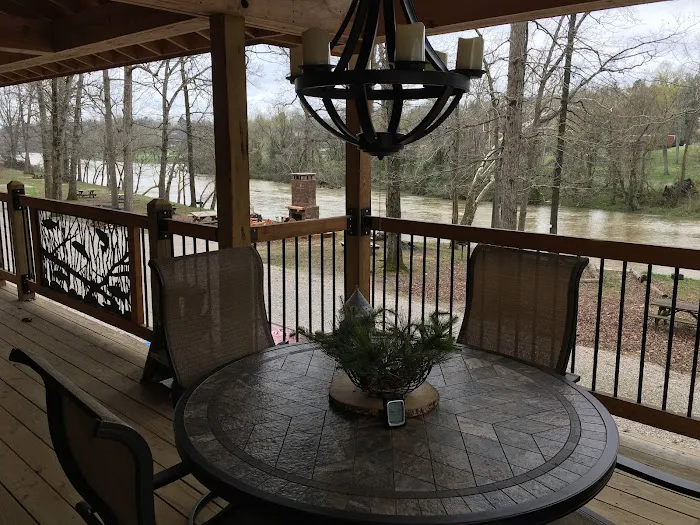 Mammoth Spring Retreat Picture 9