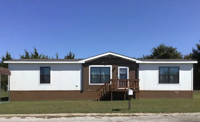 Knollwood Village Mobile Home Park Picture 5