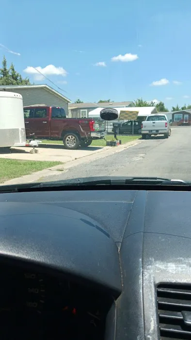 Knollwood Village Mobile Home Park Picture 9