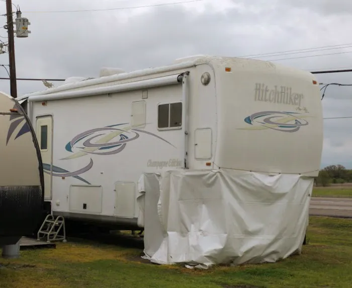 Cash RV Park Picture 3