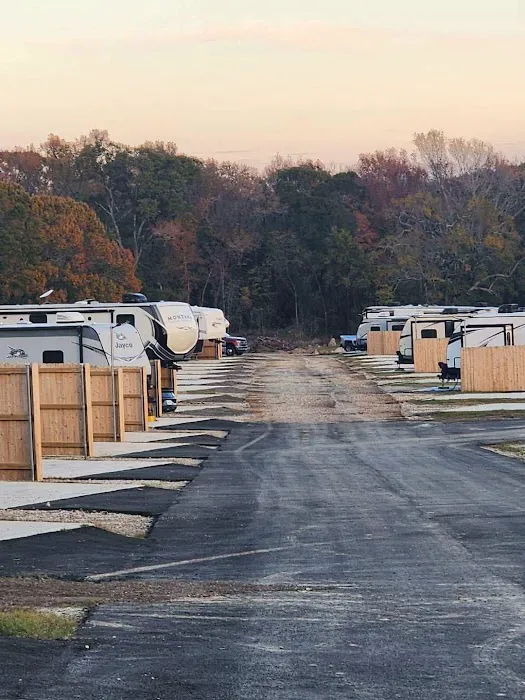 Cowboys RV Park- Emory, Tx Picture 4