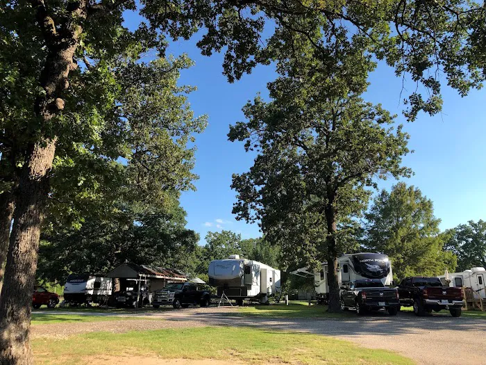 Emory Oaks RV Park Picture 10