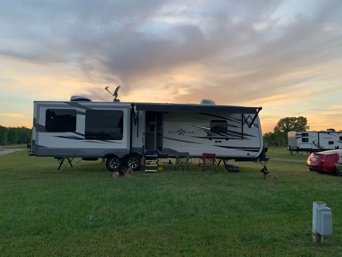 Caney Point RV Resort Picture 10