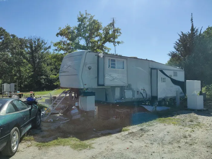 Lovely RV Resort Picture 3