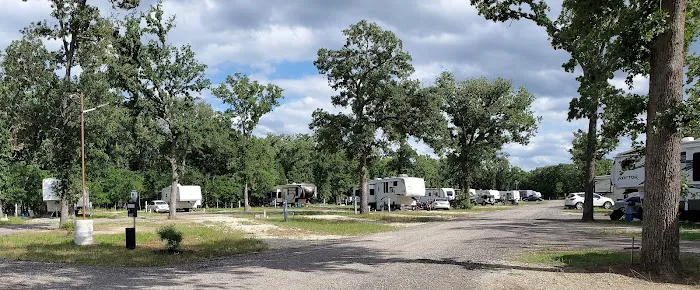 Lovely RV Resort Picture 7