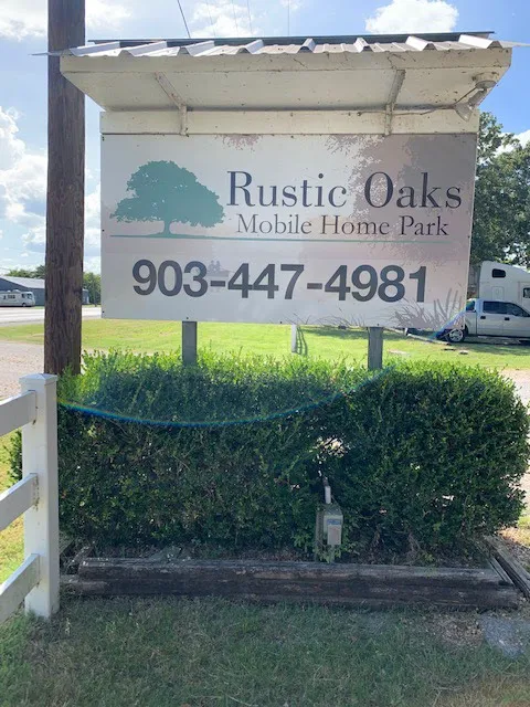 Rustic Oaks Mobile Home and RV Park Picture 2