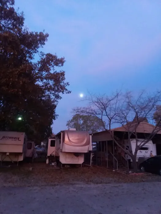 Rabbit Cove Landing Rv/Marina Picture 6