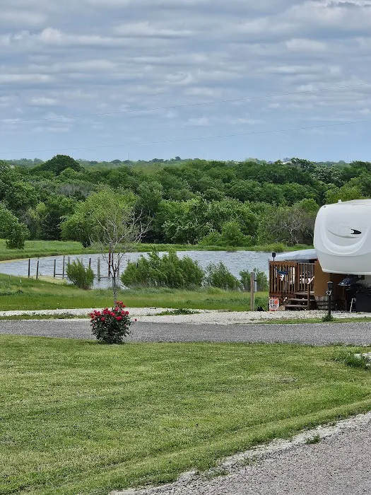 Smith Farms RV Park Picture 3