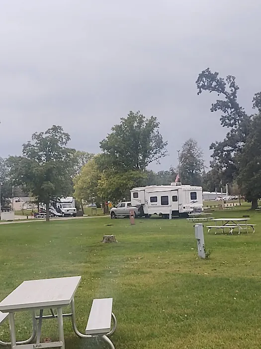 Riverview Campground Picture 1
