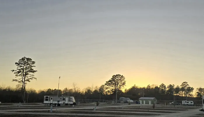 The Escapes RV Park & Storage Picture 3