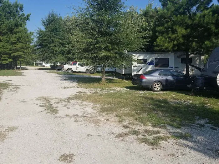 Lovin' Life RV Park and Country Store Picture 2