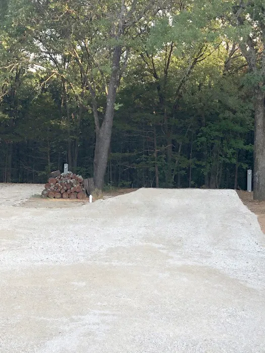 Hidden Creeks RV Park Picture 2