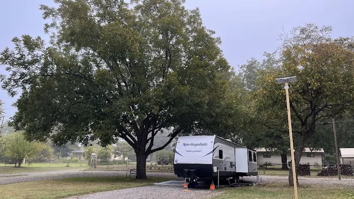 Wynnewood North RV Park Picture 3