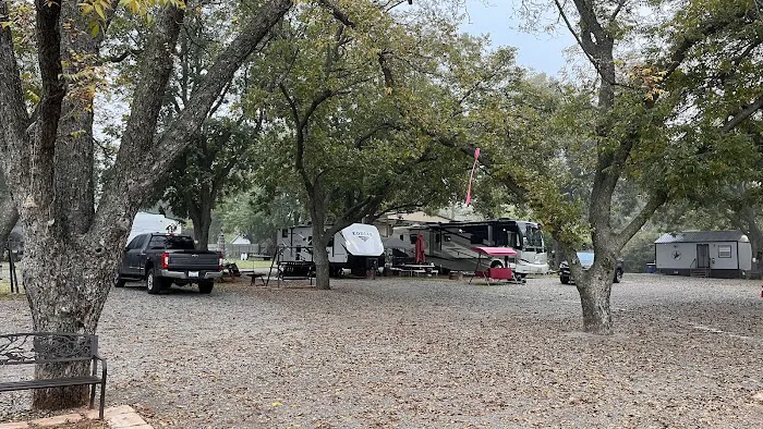 Wynnewood North RV Park Picture 7