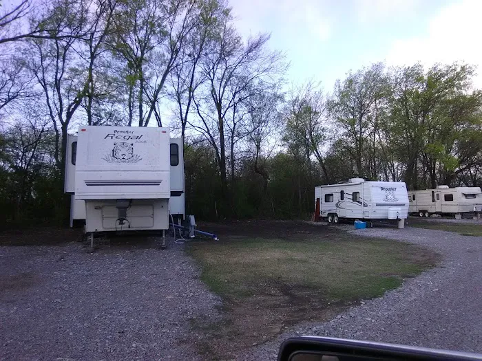 The Grove RV Park Picture 7