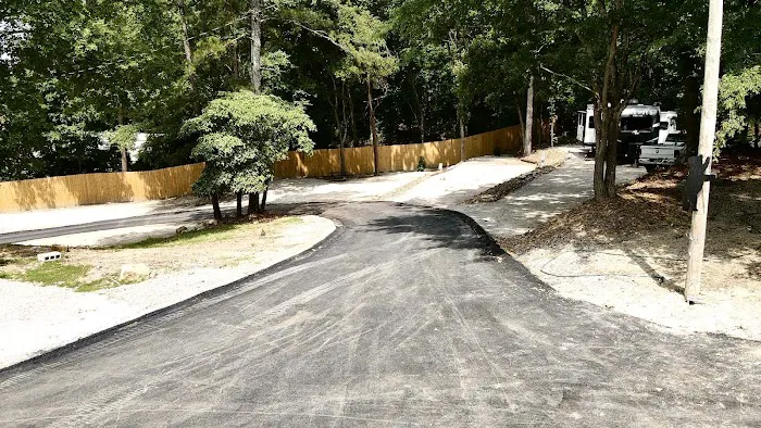 Hot Springs Campground & RV Park Picture 2
