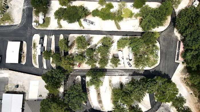 Hot Springs Campground & RV Park Picture 3
