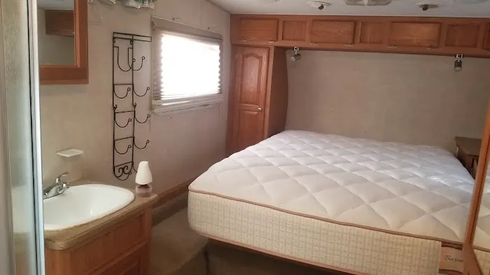 Pinewood Properties & Rv Park Picture 2