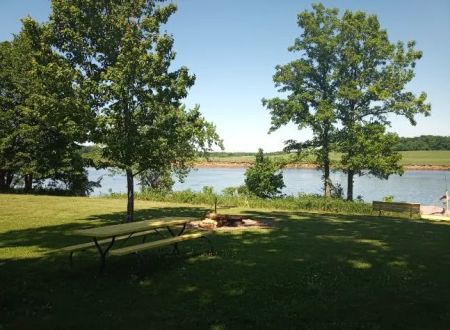 Crosby's On The Chippewa