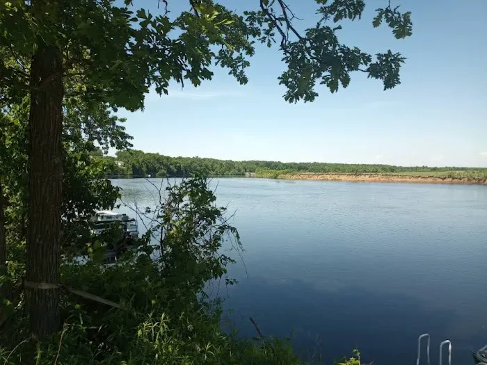 Crosby's On The Chippewa Picture 4