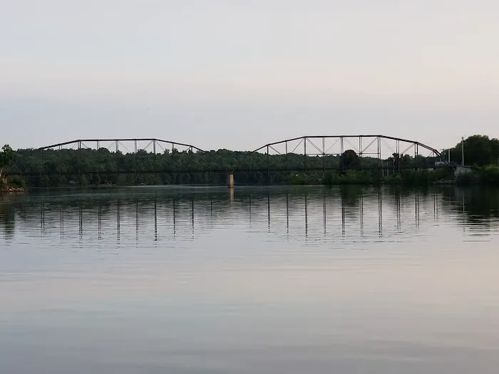 Crosby's On The Chippewa Picture 6