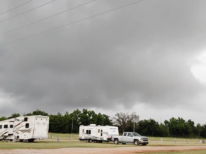 Fairgrounds South RV Park Picture 3