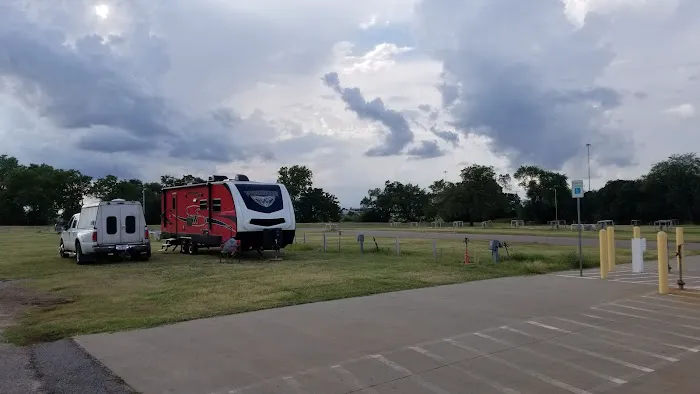 Fairgrounds South RV Park Picture 4