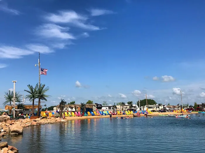 Happy Time Resort Picture 7