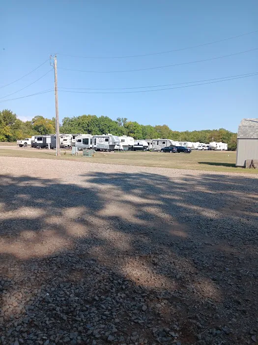 Danel's Den RV Campground Picture 4