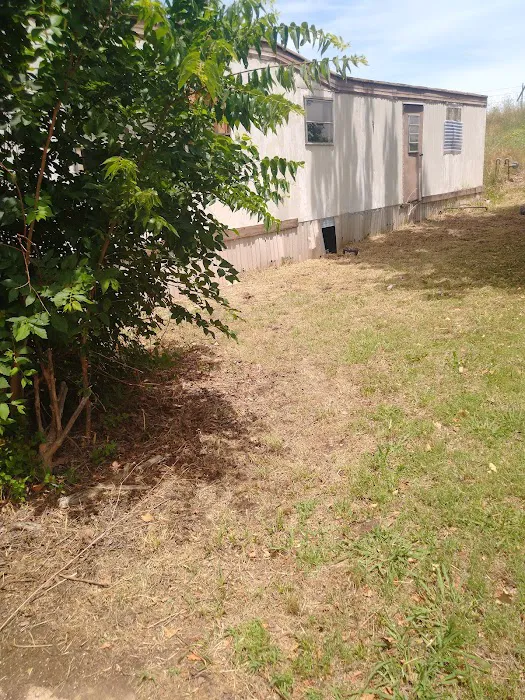 Park West Mobile Home Park Picture 7