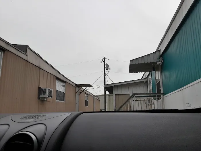 Big Oaks Mobile Home Park Picture 2