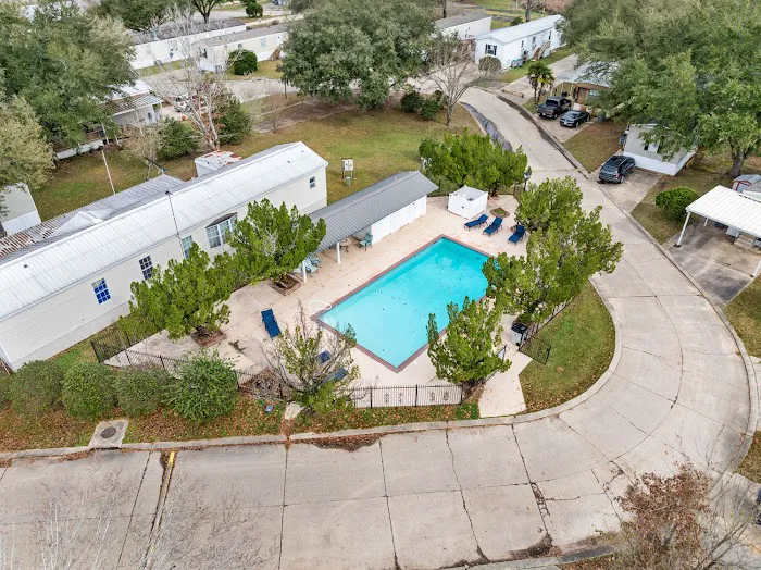Crestview Village Picture 3
