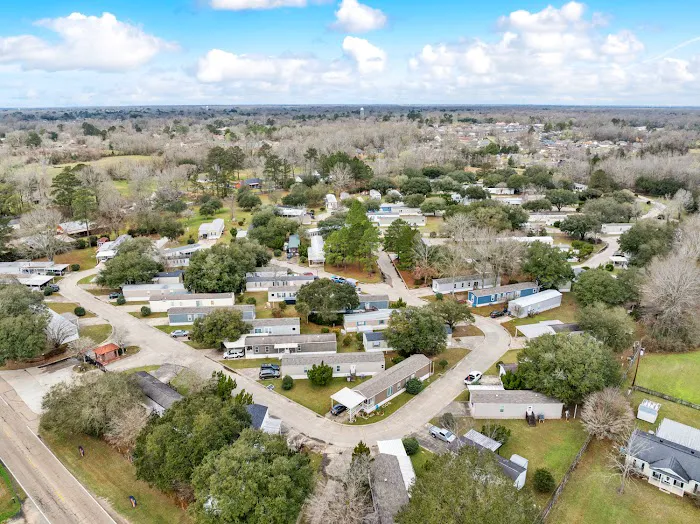 Crestview Village Picture 9