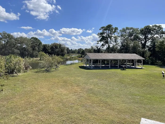 FamCamp Office MacDill AFB RV Park Picture 9