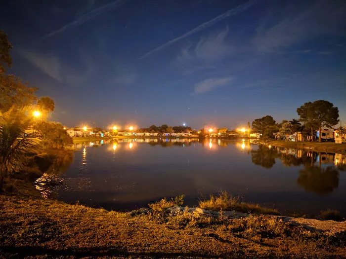 Okeechobee Landings RV Resort Picture 10