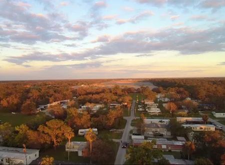 Palm & Pines RV Park