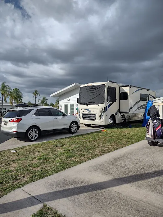 Paradise RV Lot Rental Picture 1