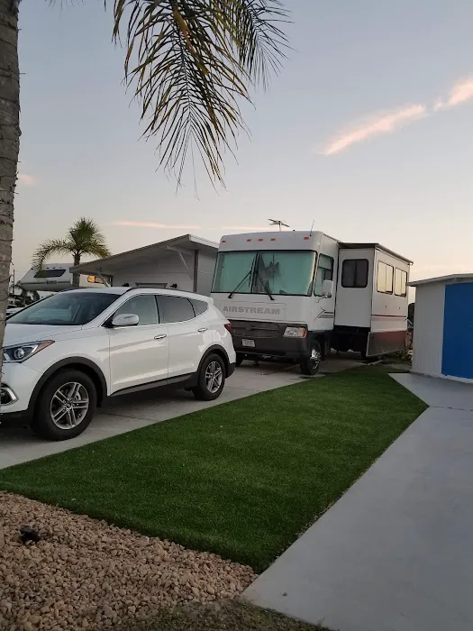 Don's RV Lots at Paradise Park Picture 3
