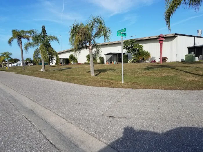 Don's RV Lots at Paradise Park Picture 6
