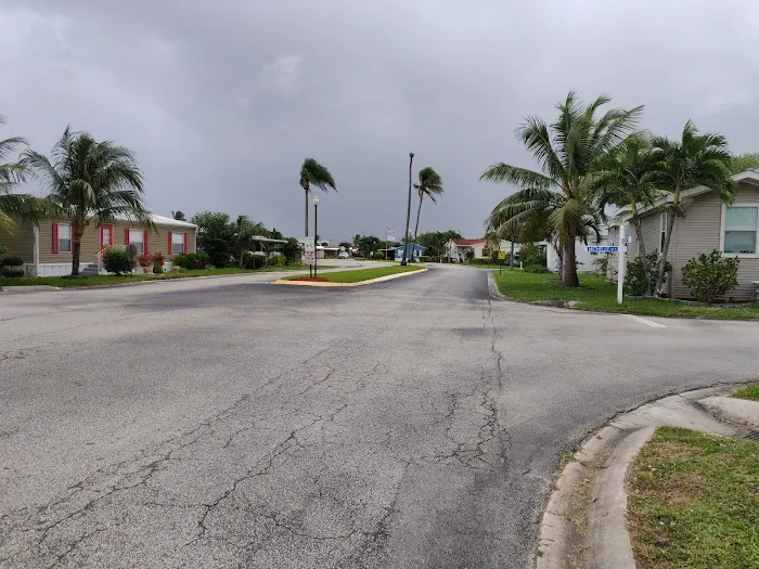 Palm Beach Colony Picture 2